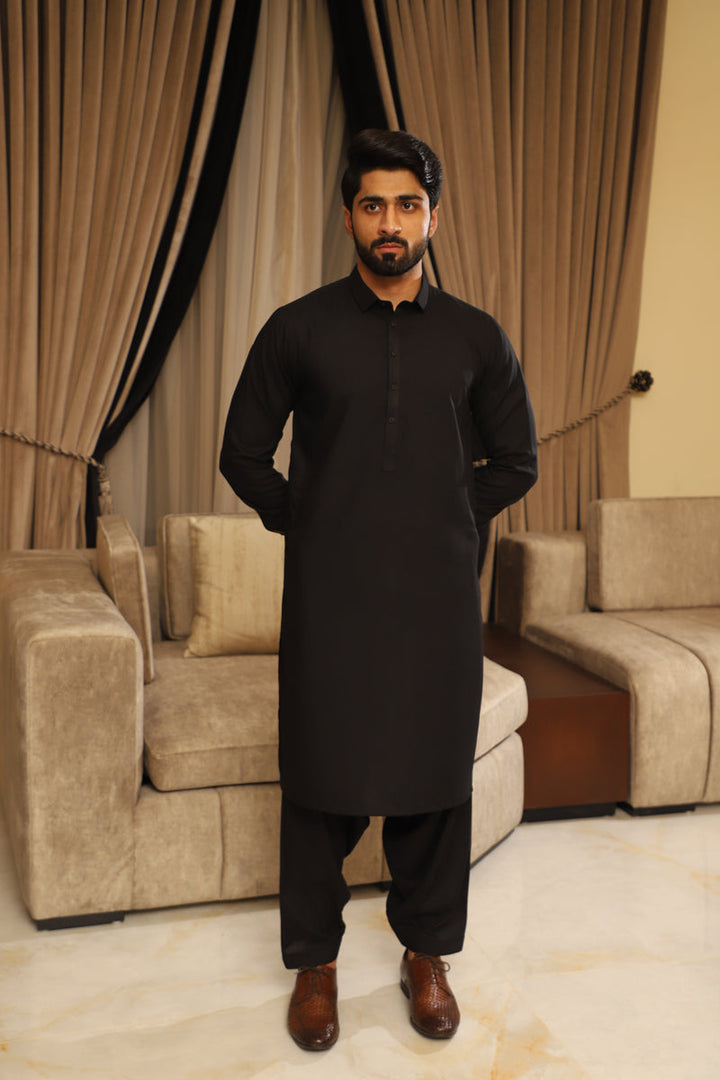 Men’s Black Shalwar Kameez – Premium Blended Fabric